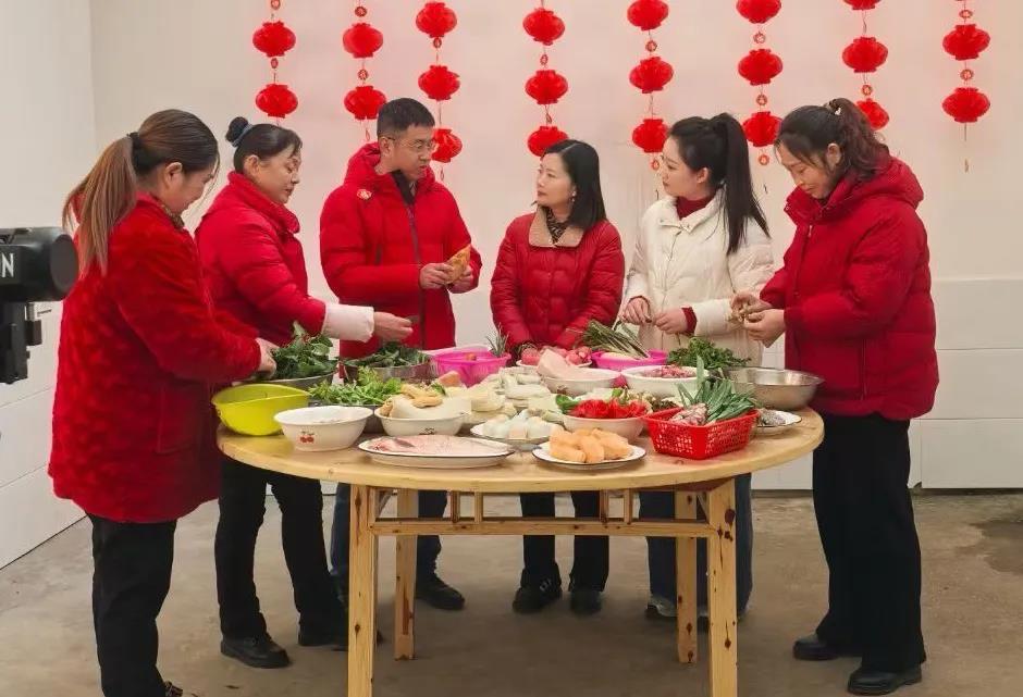 饒嫜悅家庭.webp.png